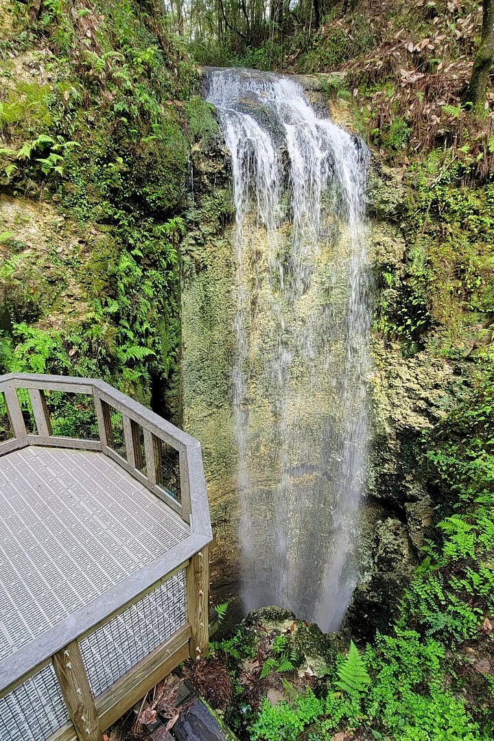 Falling Waters State Park