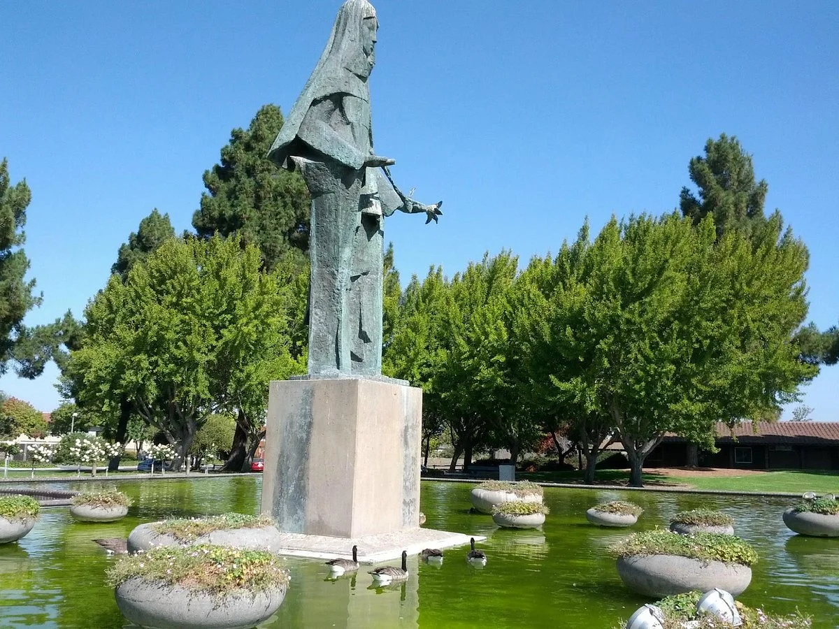 Statue of Saint Clare
