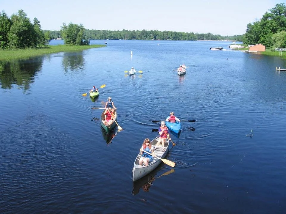 Hayward Lakes Visitors and Convention Bureau