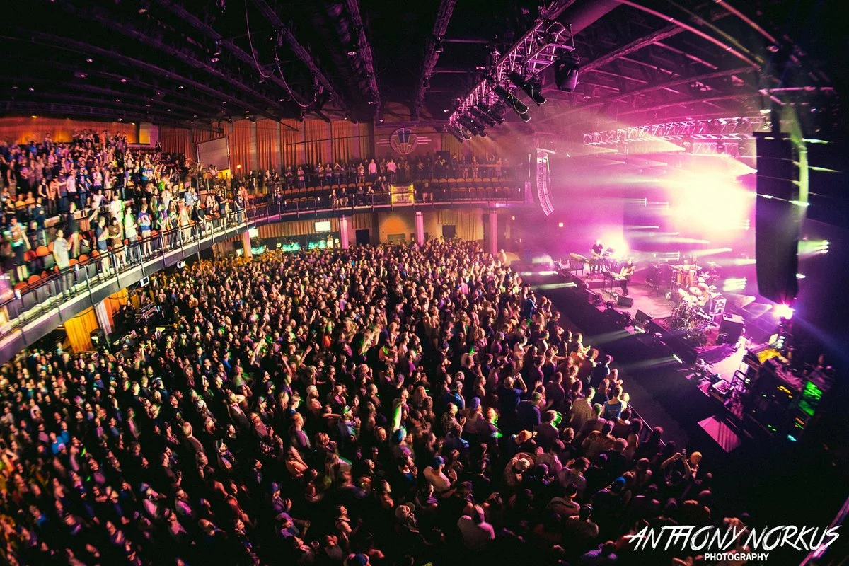 20 Monroe Live