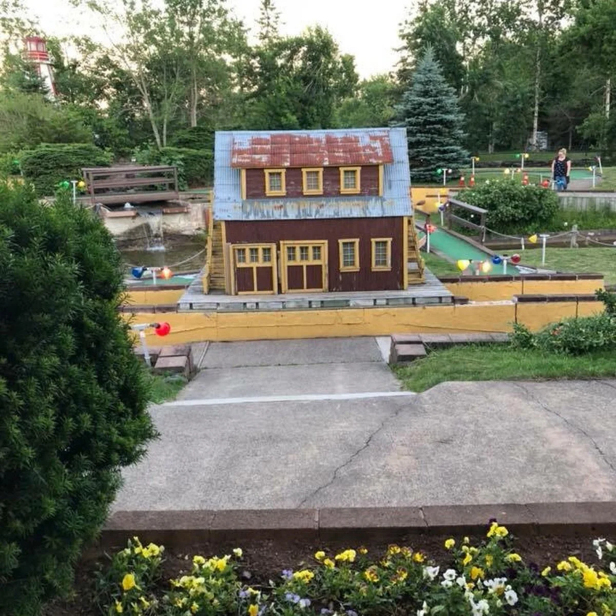 Sunrise Mountain Mini Golf