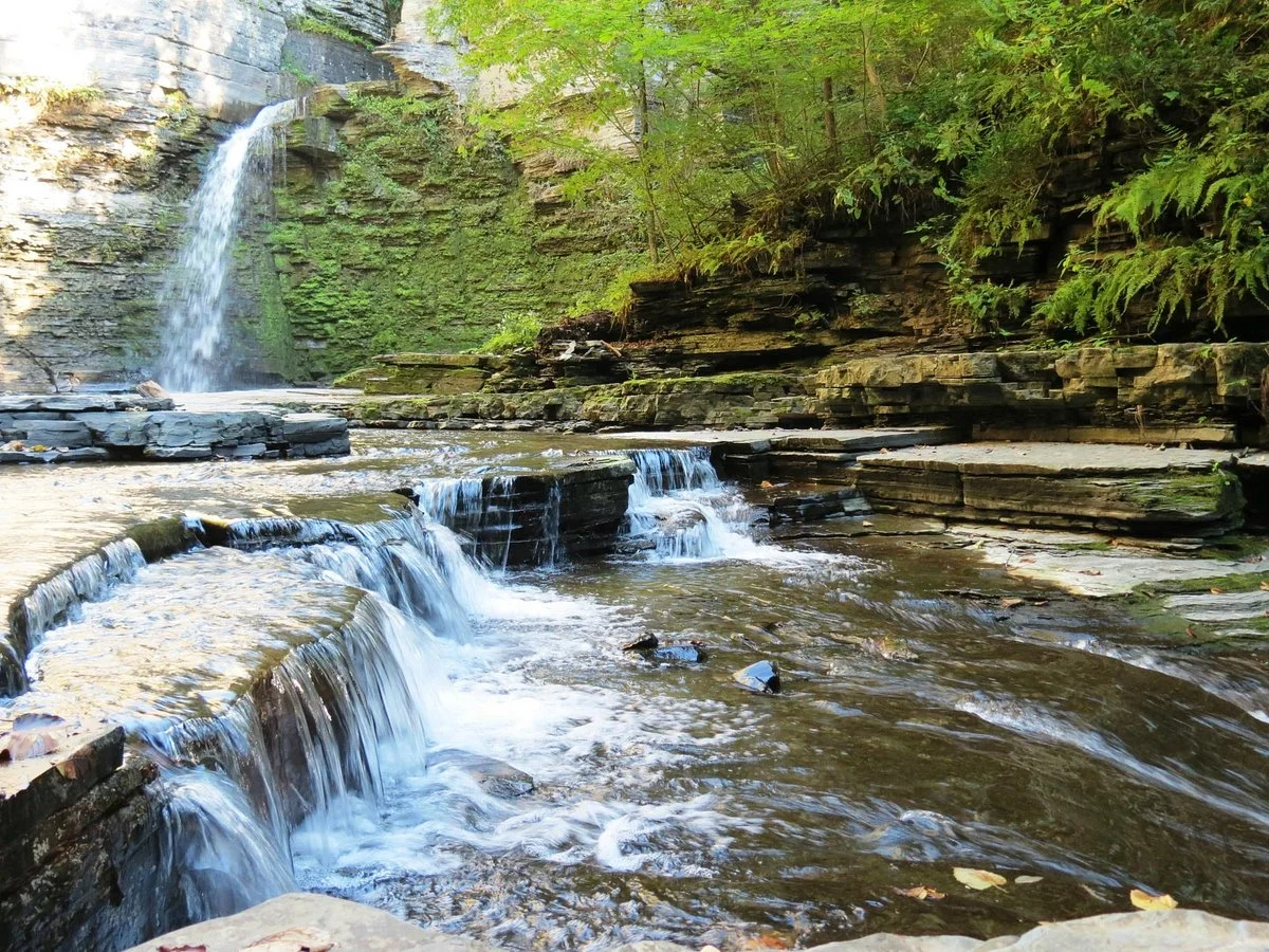 Eagle's Cliff Falls