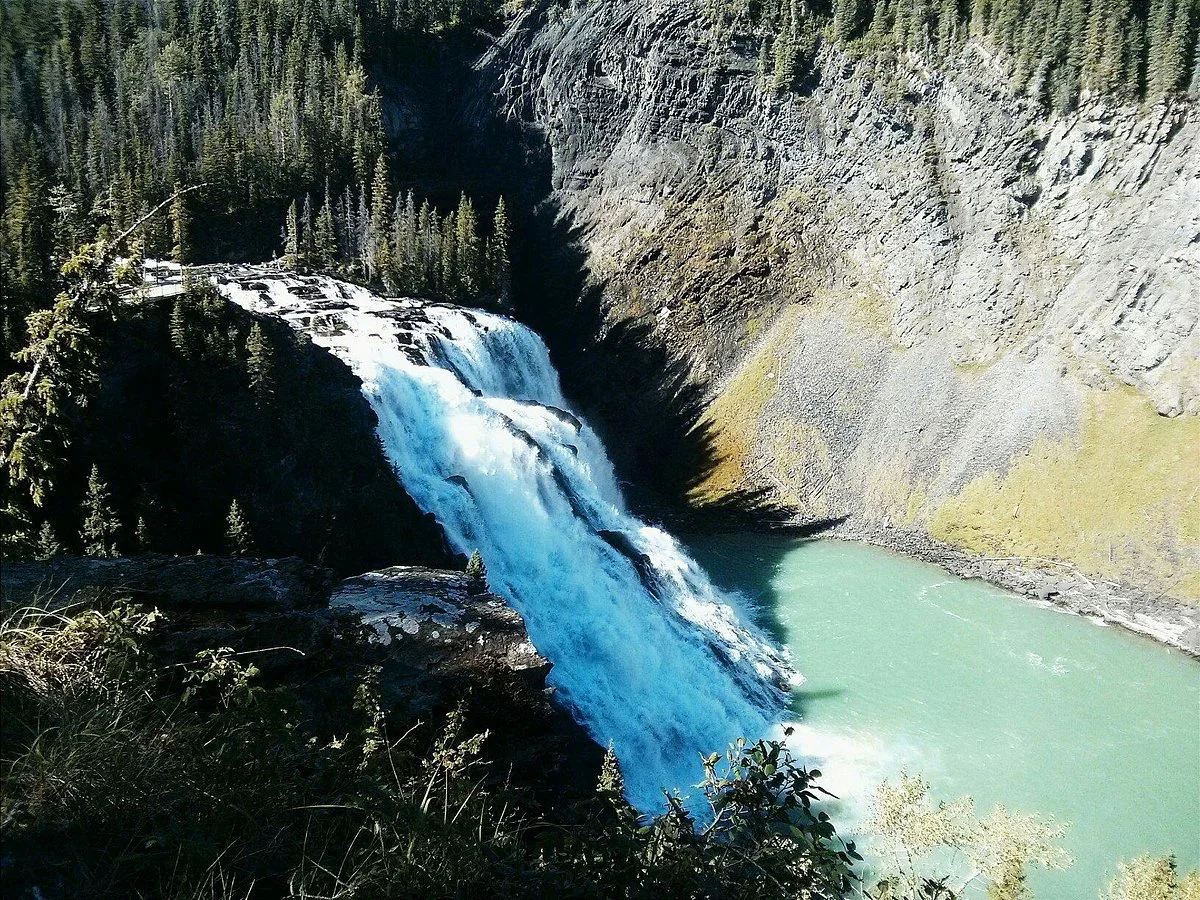Kinuseo Falls