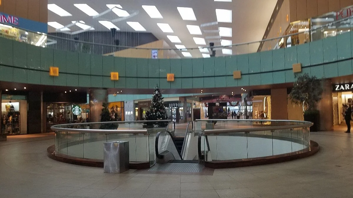 Paseo San Pedro Centro Comercial