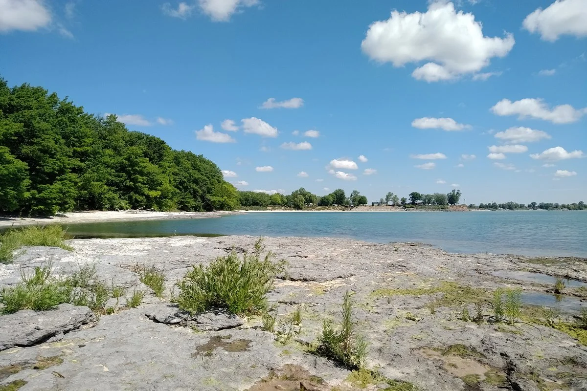 Rock Point Provincial Park