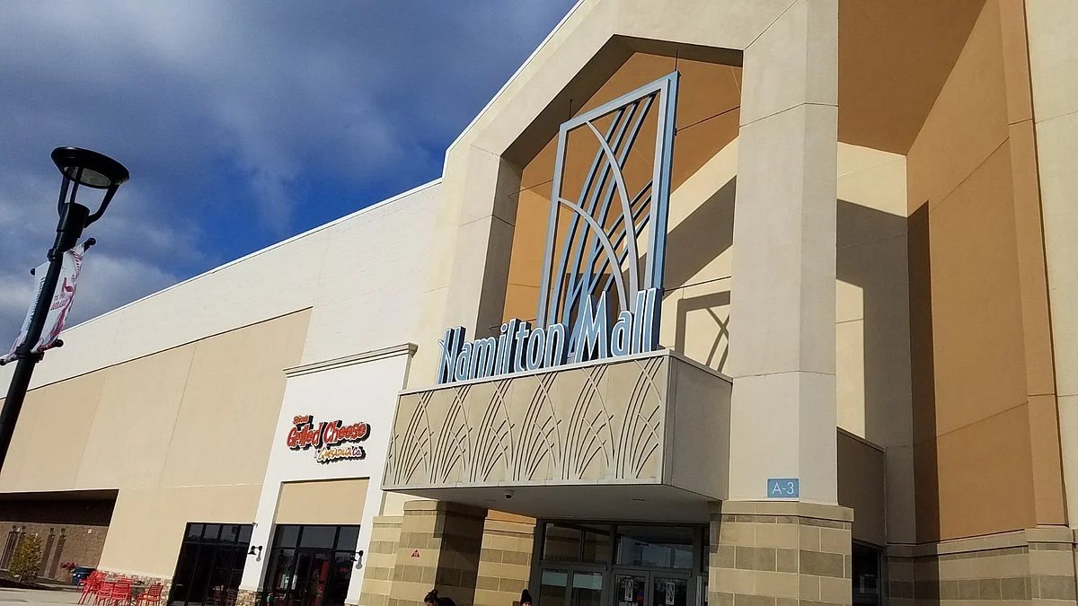 Hamilton Mall