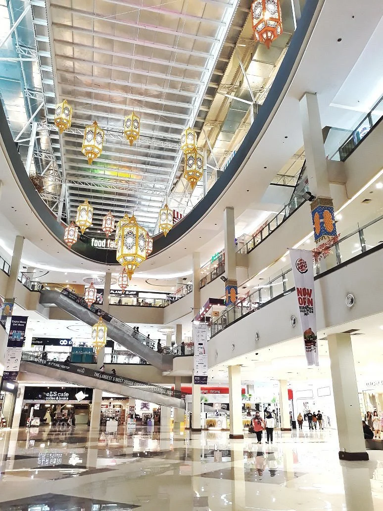 Solo Paragon Mall