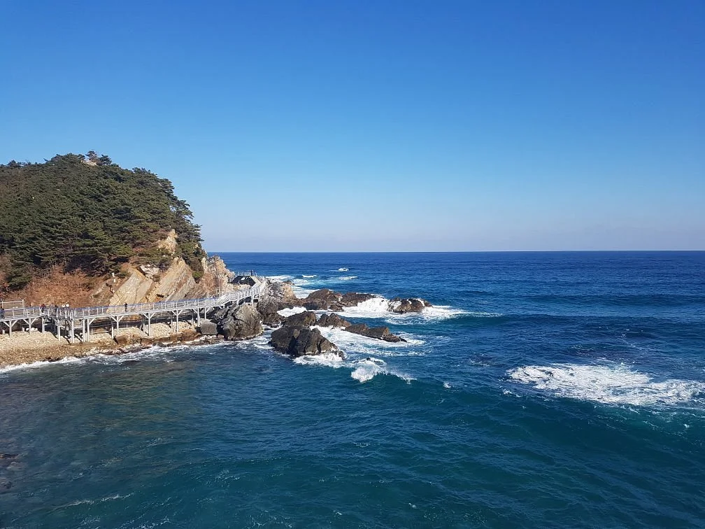 Jeongdong-Simgok Badabuchae-gil Trail