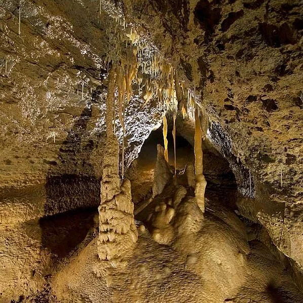Lincoln Caverns and Whisper Rocks