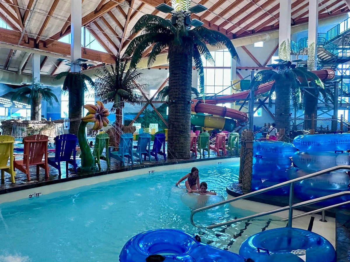 Parrot Cove Indoor Waterpark