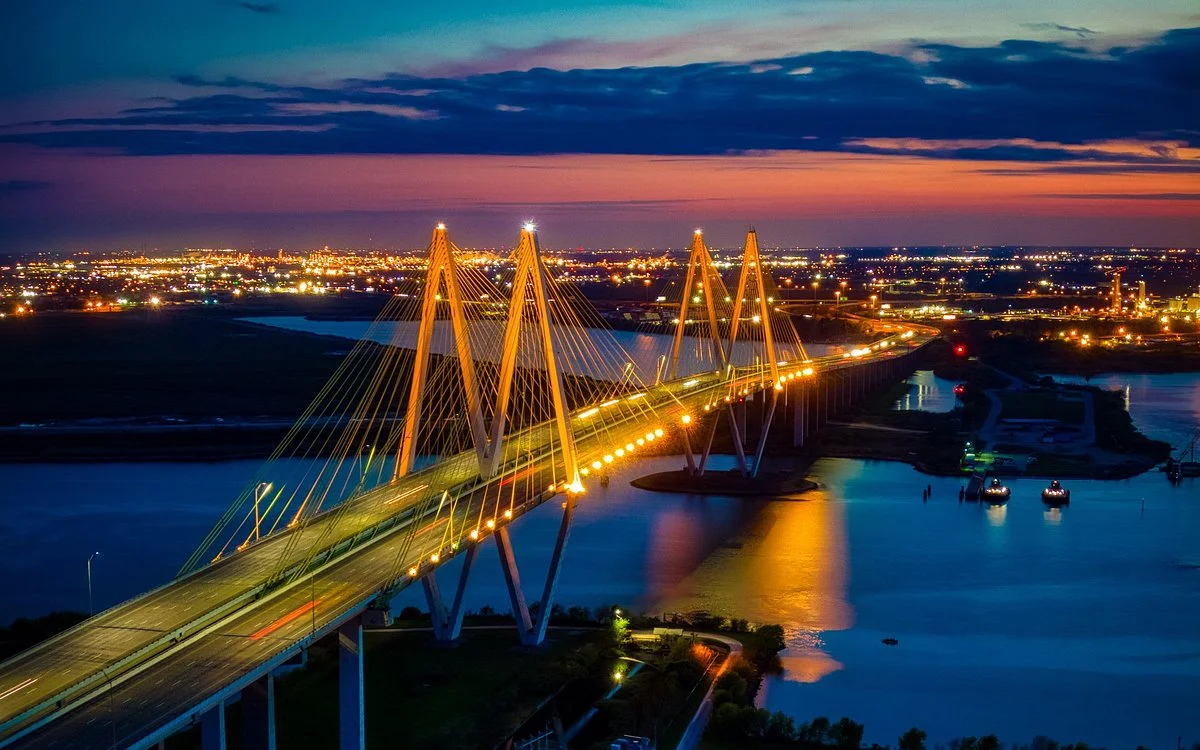 Fred Hartman Bridge