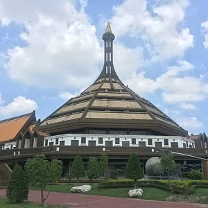 Wat Phrachumrat