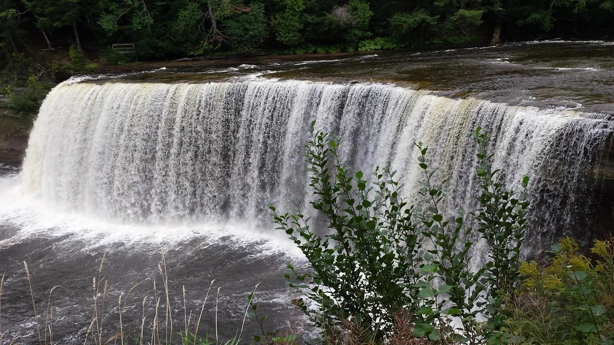 Tahquamenon Falls