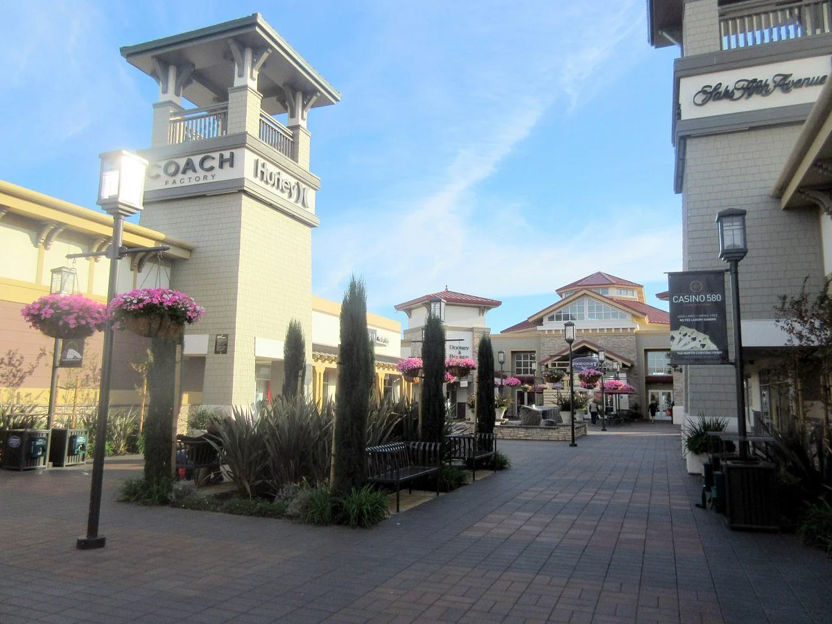 Paragon Outlets Livermore Valley