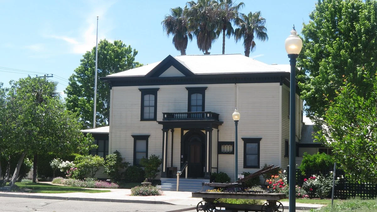 Harris-Lass Historic Museum