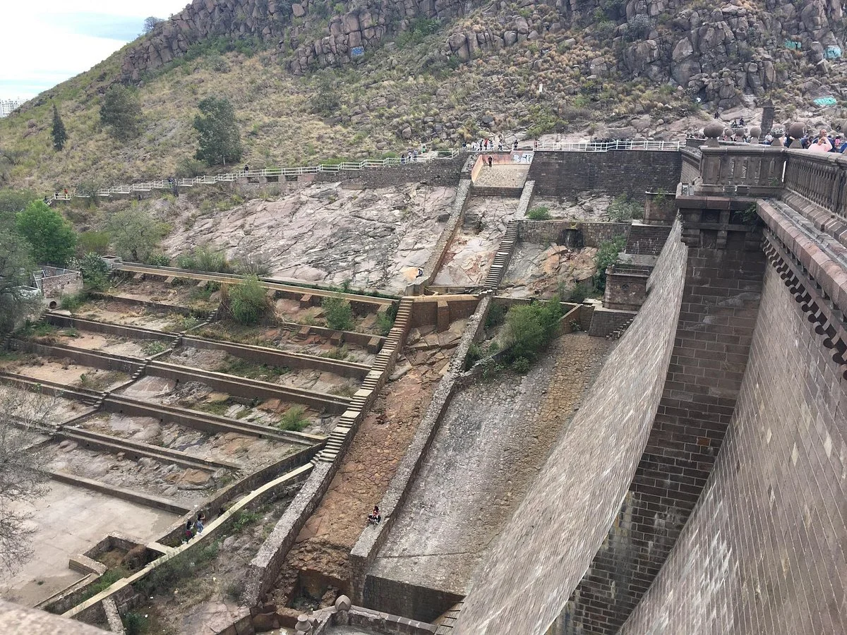 Presa de San Jose