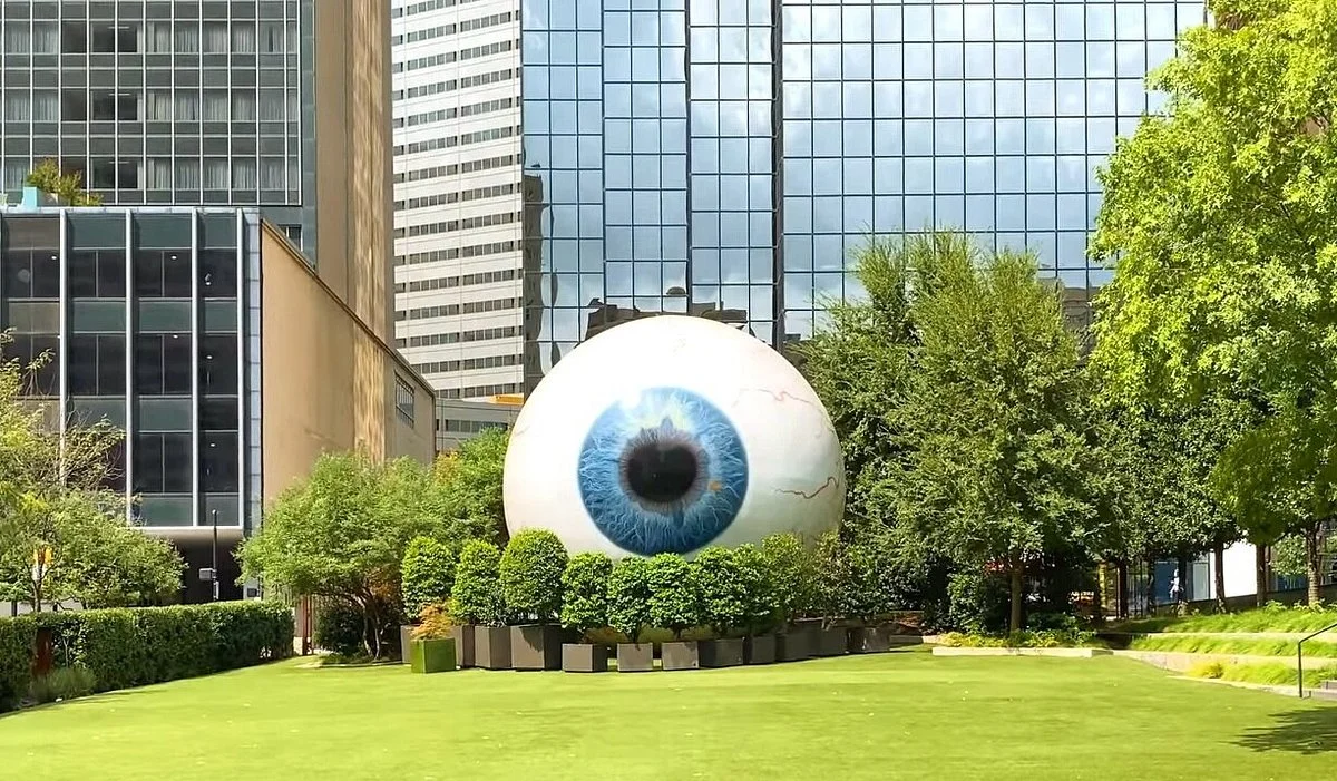 Giant Eyeball