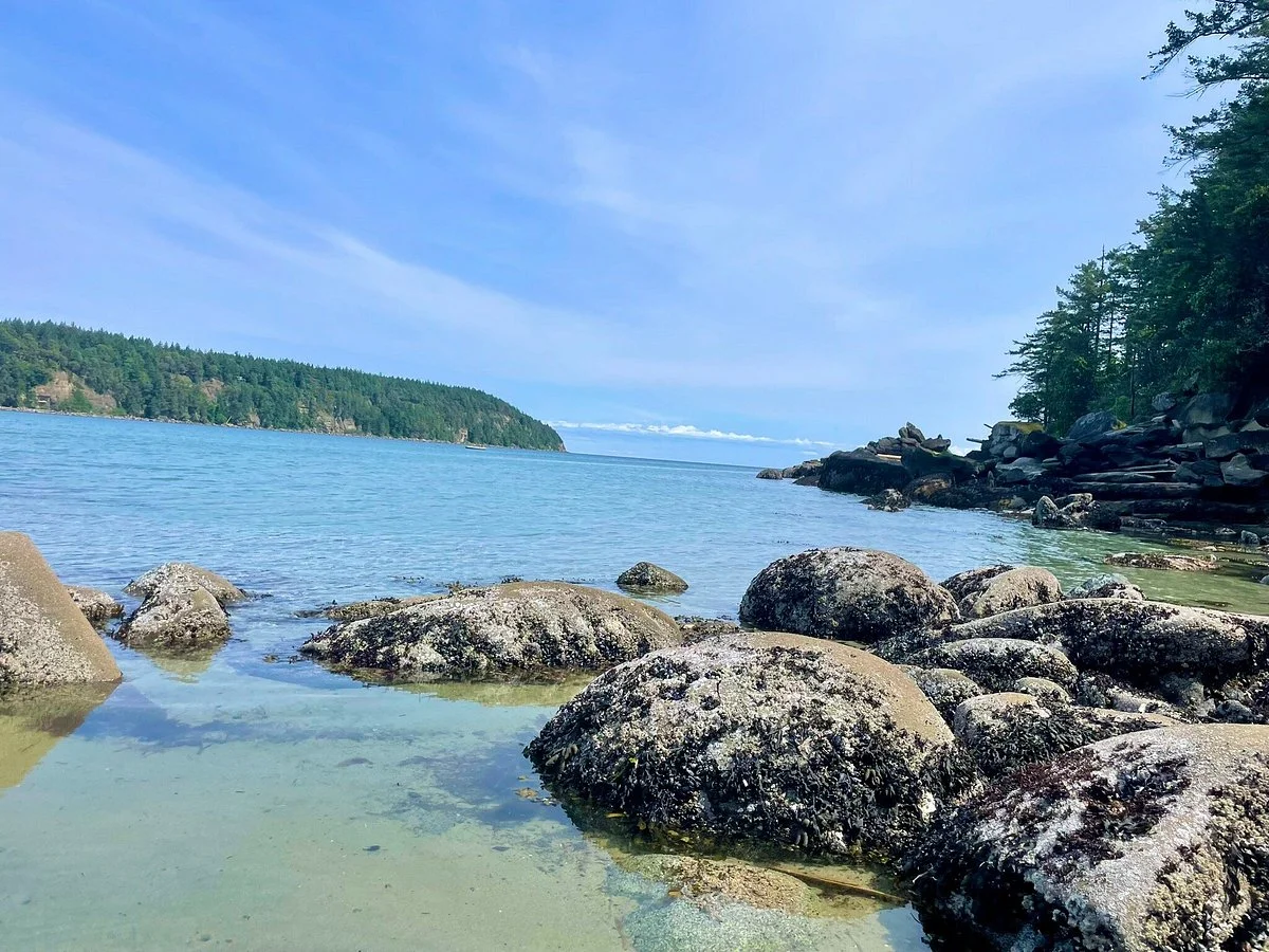Tribune Bay Provincial Park