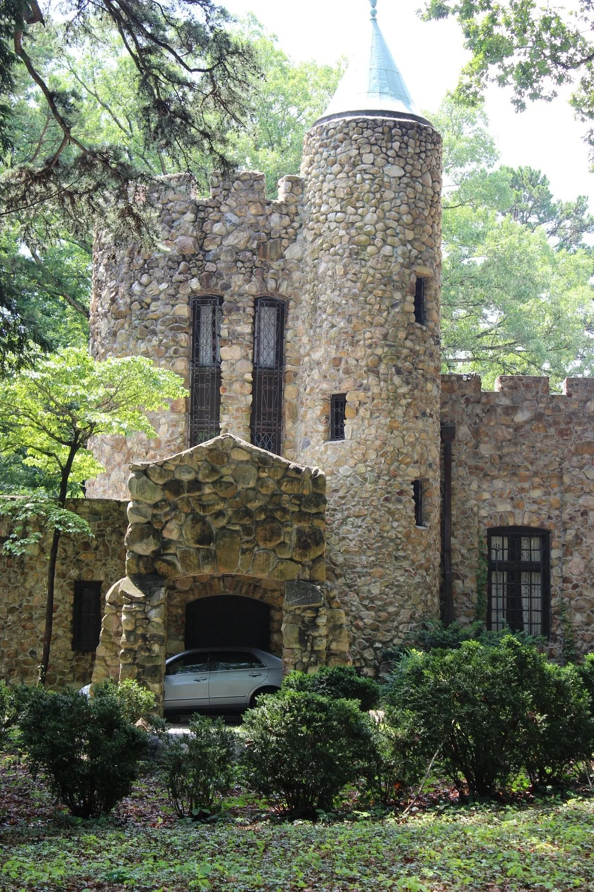 Gimghoul Castle