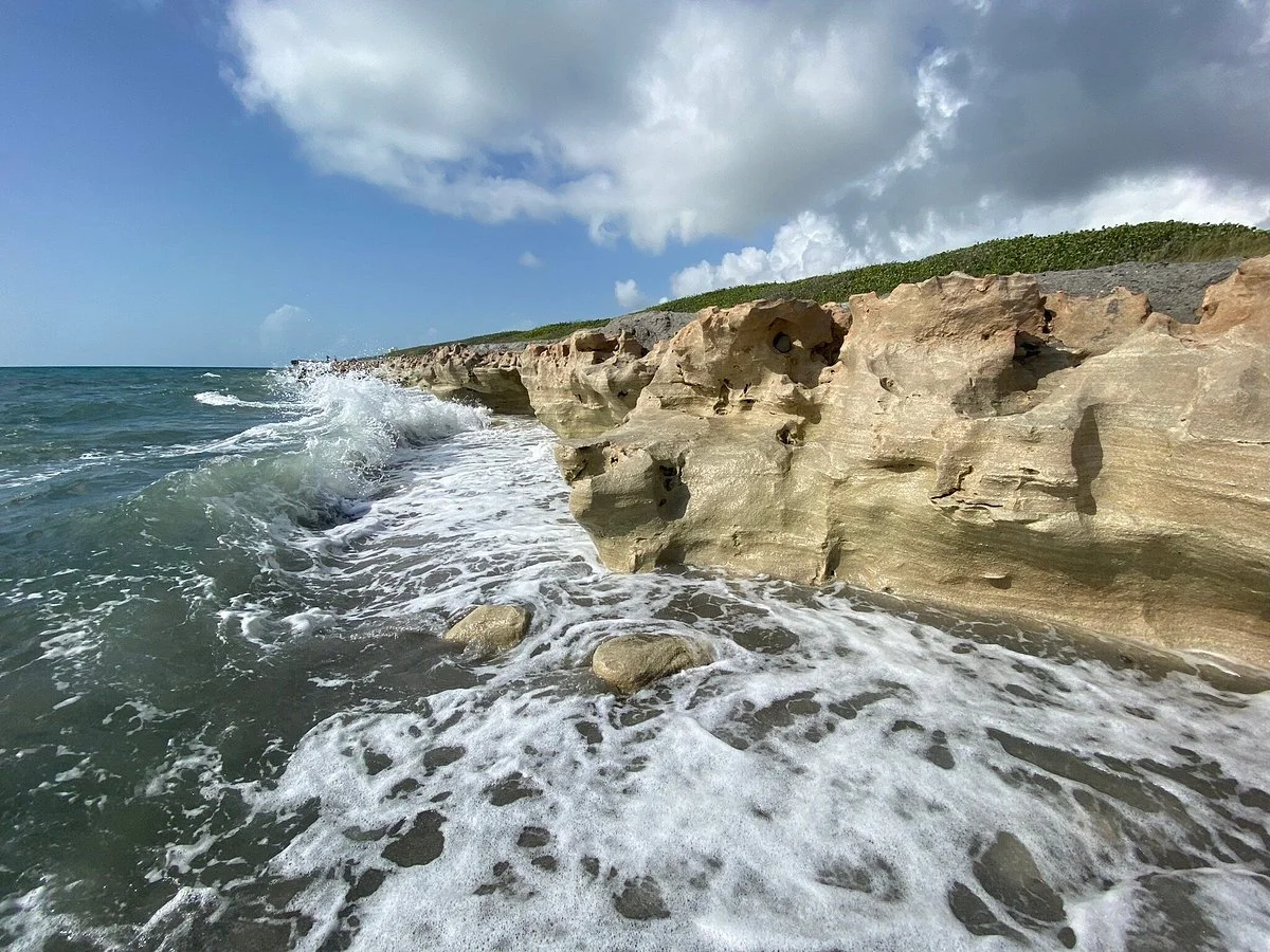 Blowing Rocks Nature Preserve