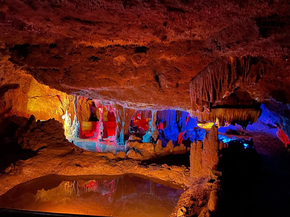 Grand Caverns
