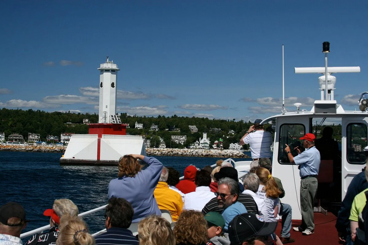 Shepler's Lighthouse Cruises