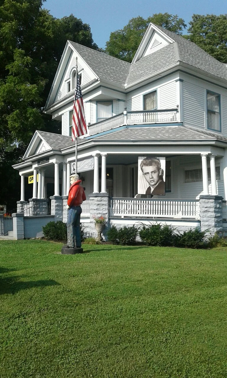 James Dean Gallery