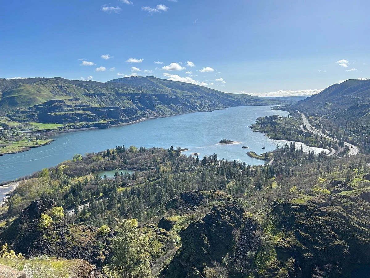 Rowena Crest Viewpoint