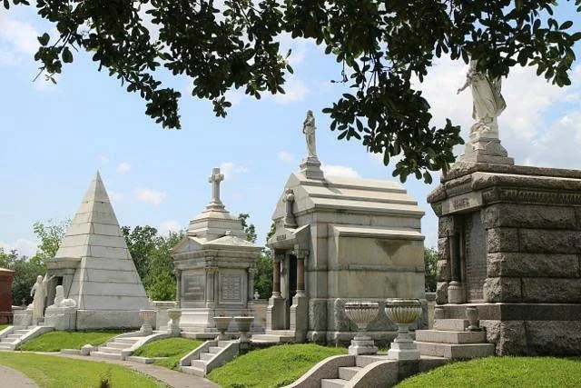 Lafayette Cemetery No.1
