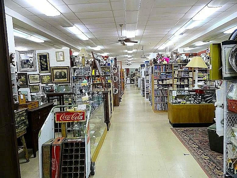 Collector's Antique Mall