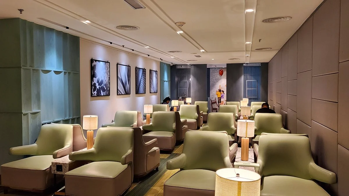 Plaza Premium Lounge (International Departures)