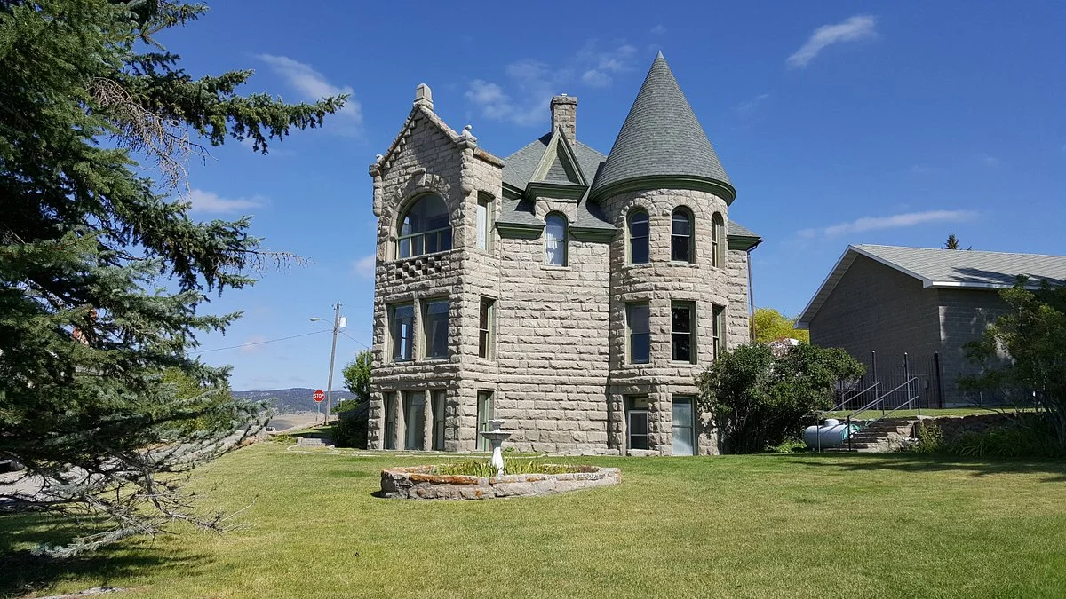 Castle and Carriage House