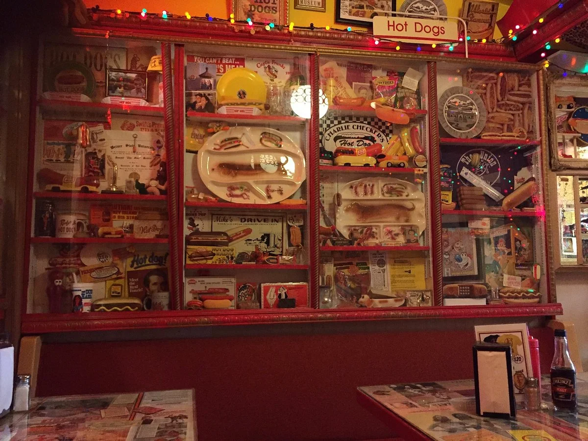O'Betty's Hot Dog Museum