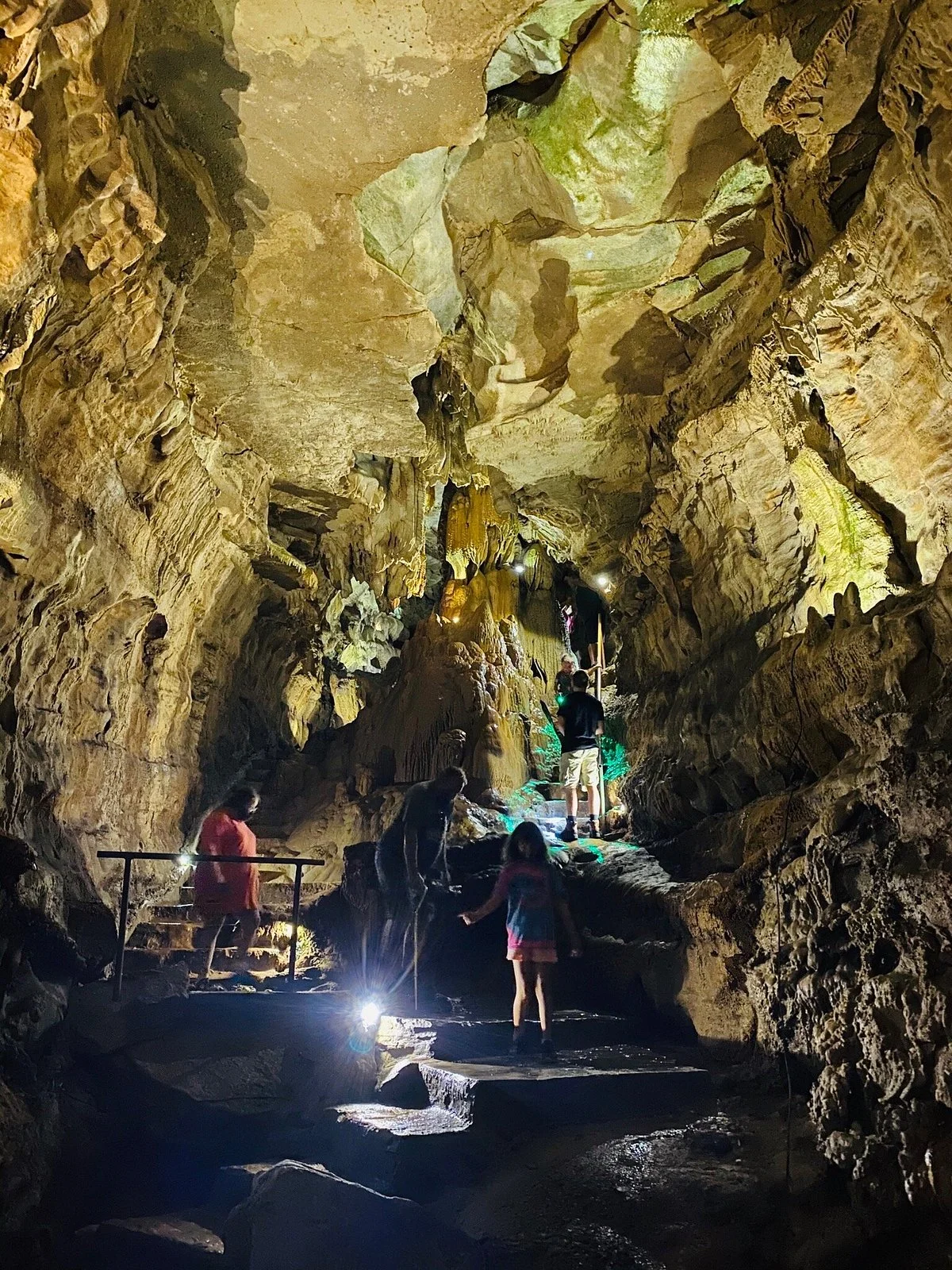 Mammoth Onyx Cave