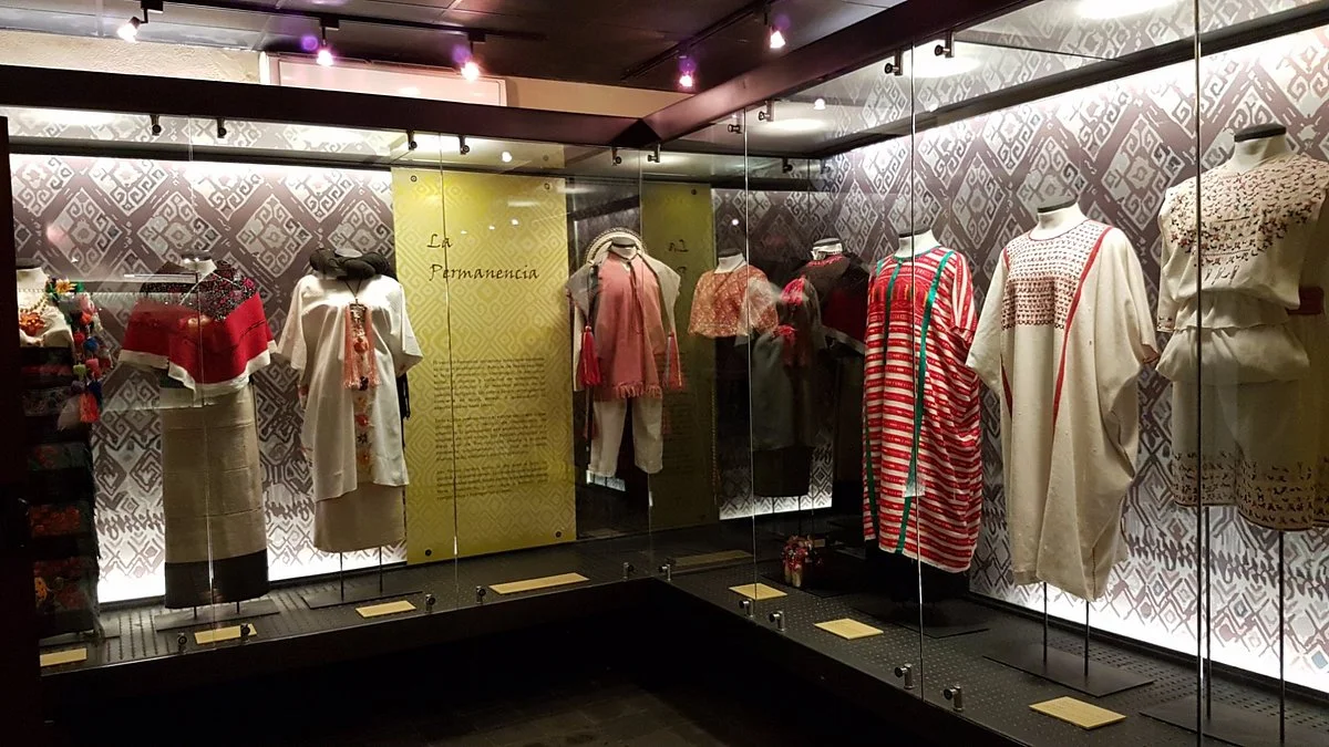 Museo del Sarape y Trajes Mexicanos