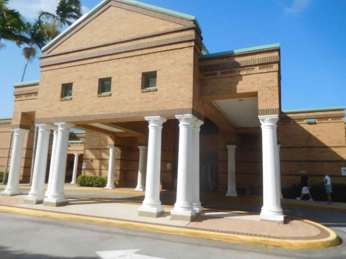 Naples Regional Library