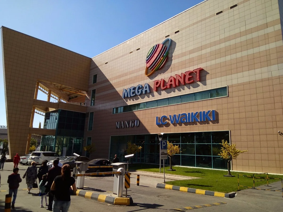 Mall Mega