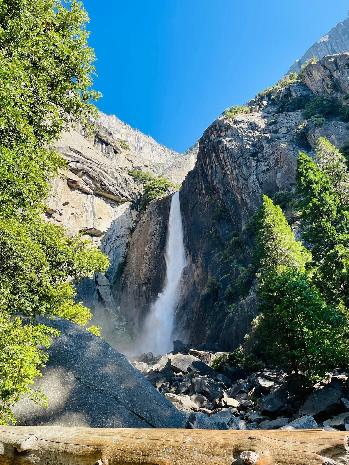 Lower Yosemite Fall Trail