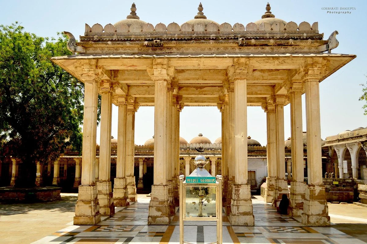 Sarkhej Roja