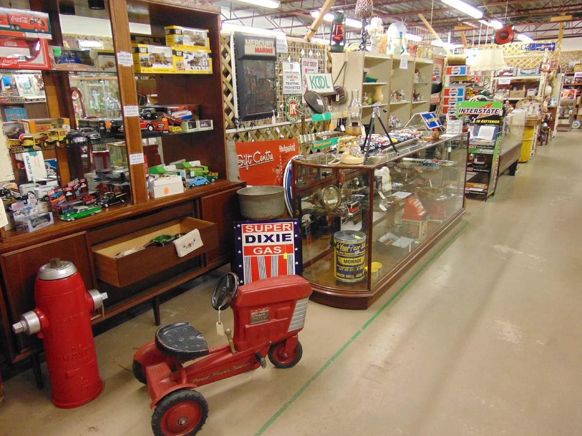 Tillsonburg Antiques Plus