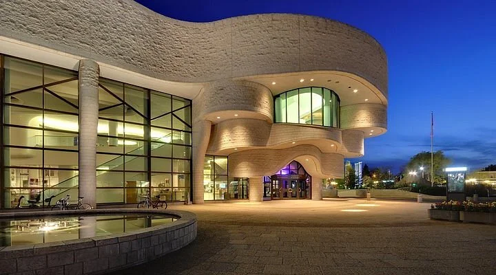 Kanata Leisure Centre and Wave Pool