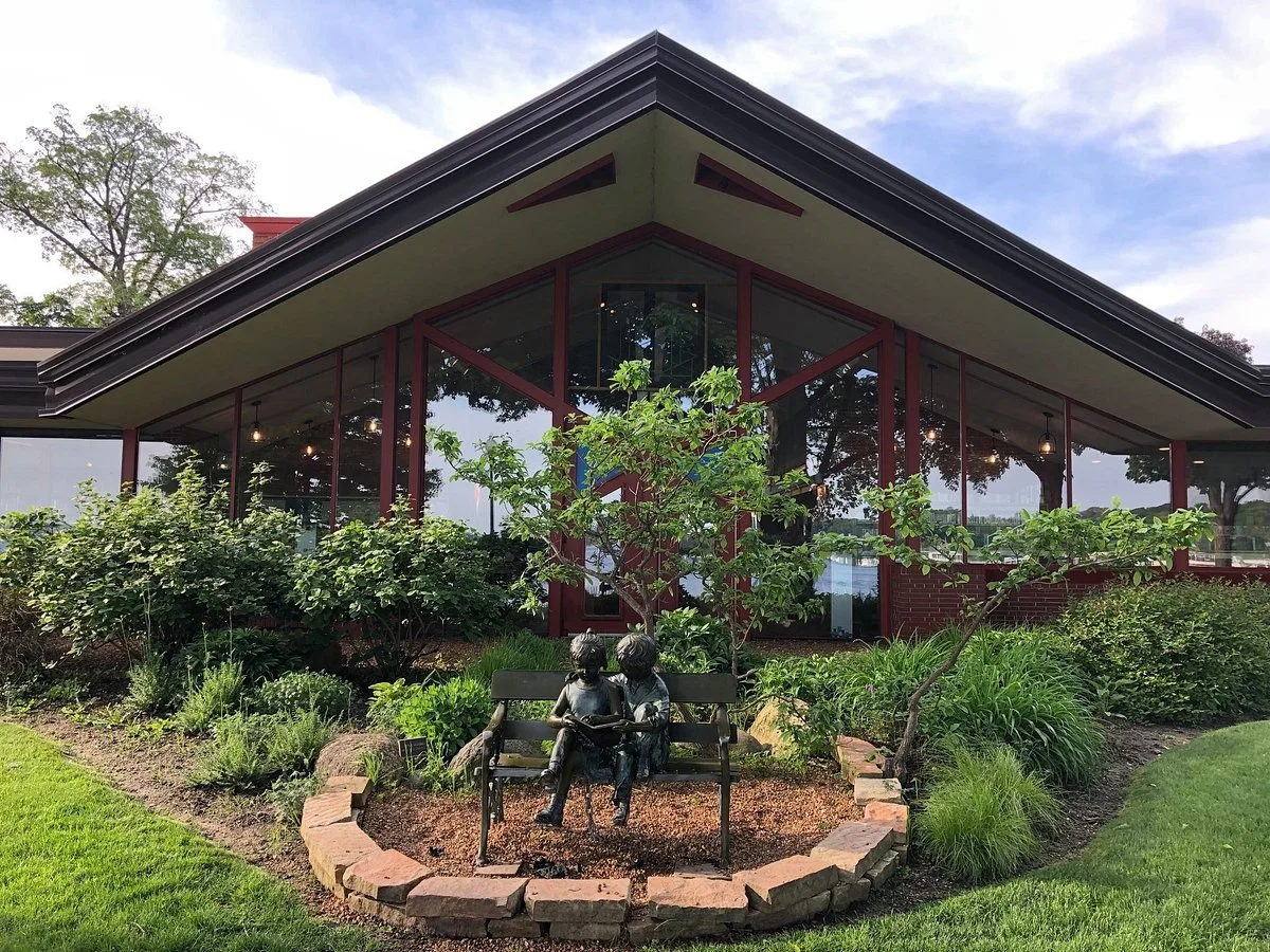Lake Geneva Library