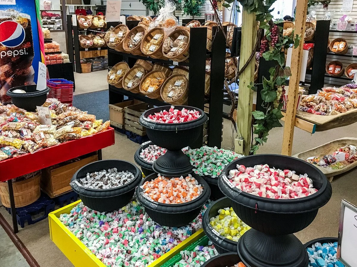 Walnut Creek Amish Flea Market