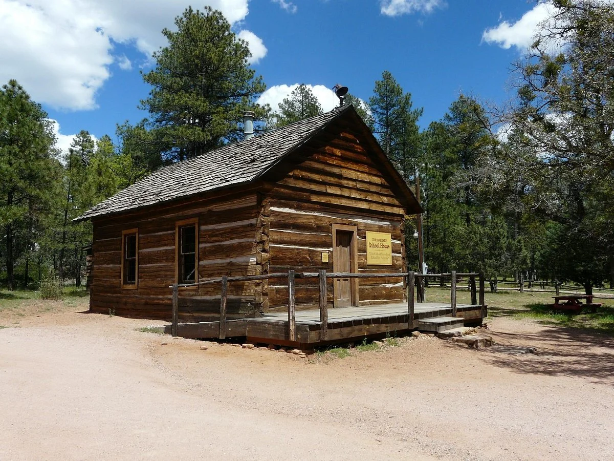 Strawberry School House