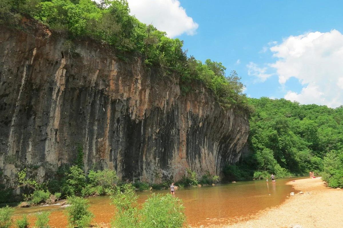 Echo Bluff State Park