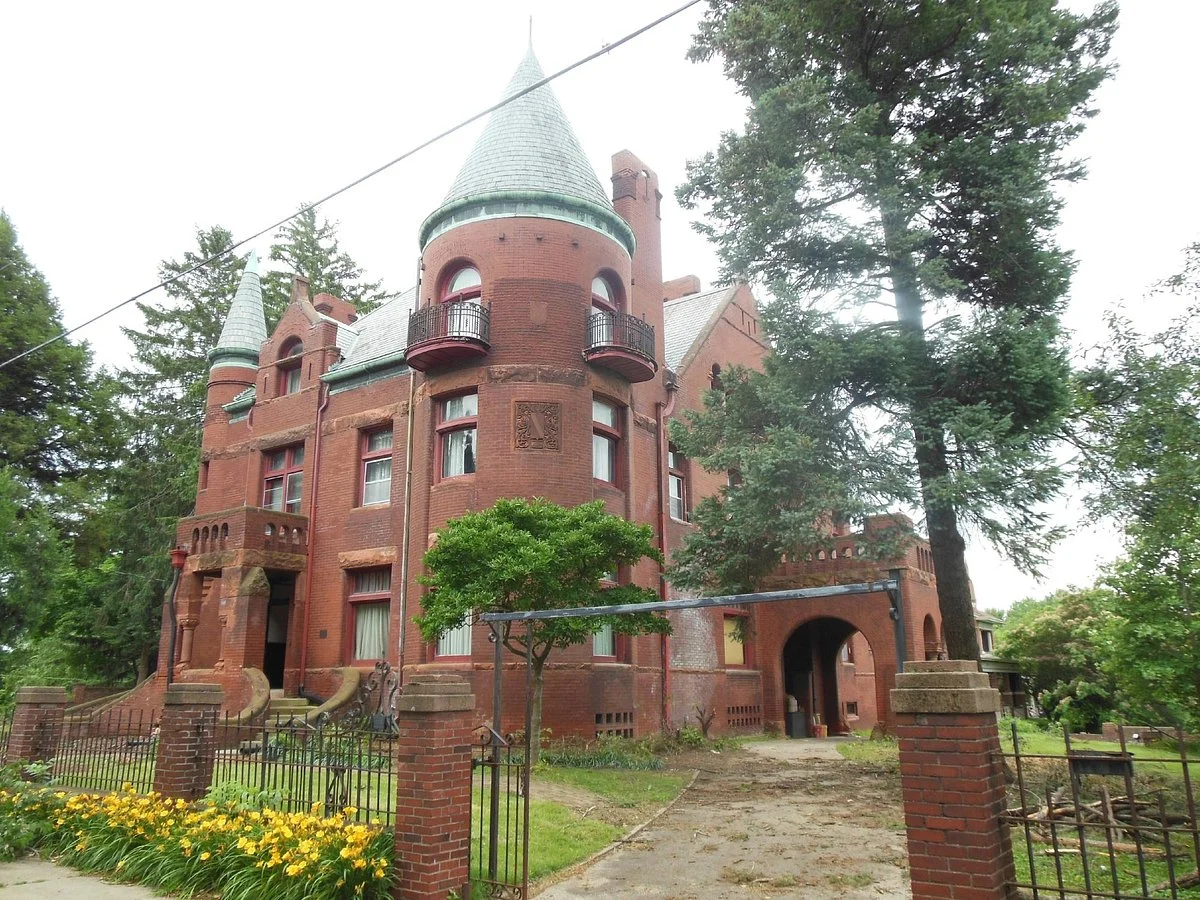 Hall Street Historic District