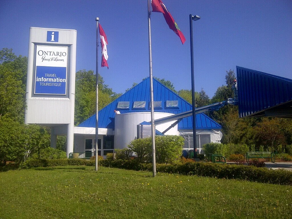 Ontario Travel Information Centre - Hawkesbury