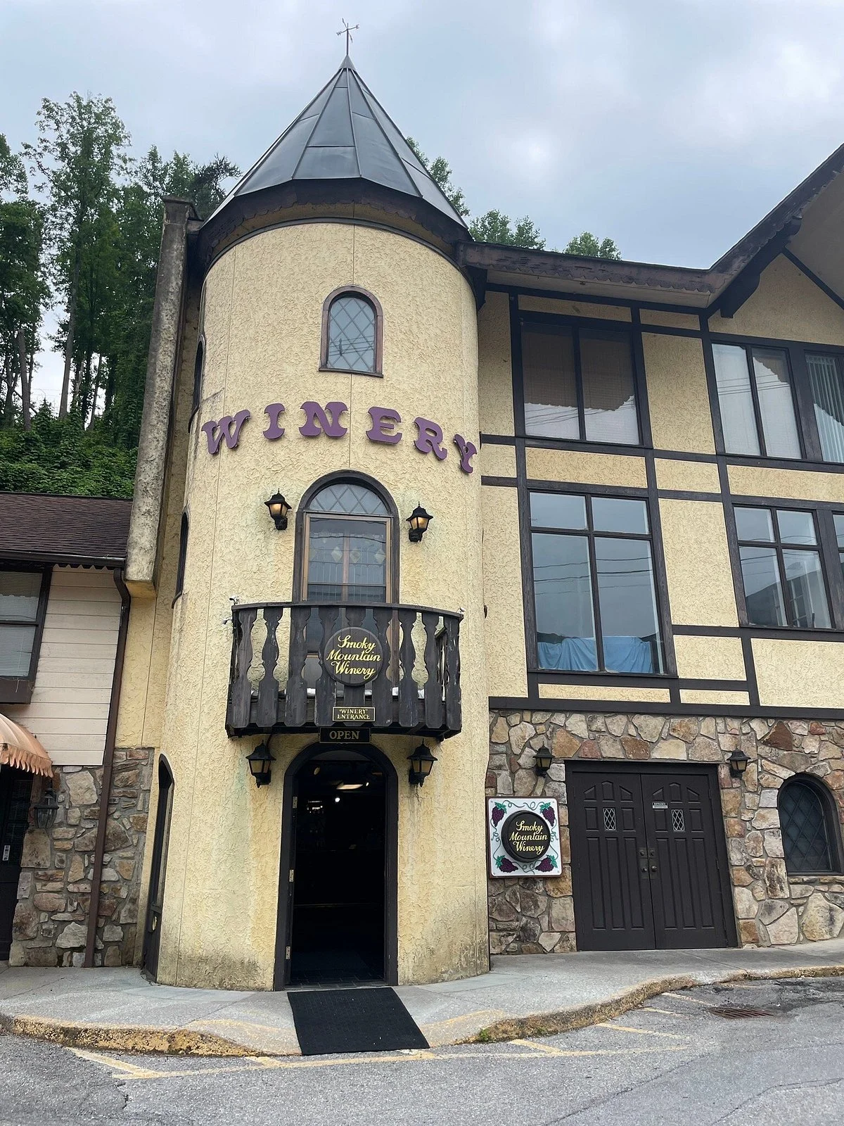 Smoky Mountain Winery