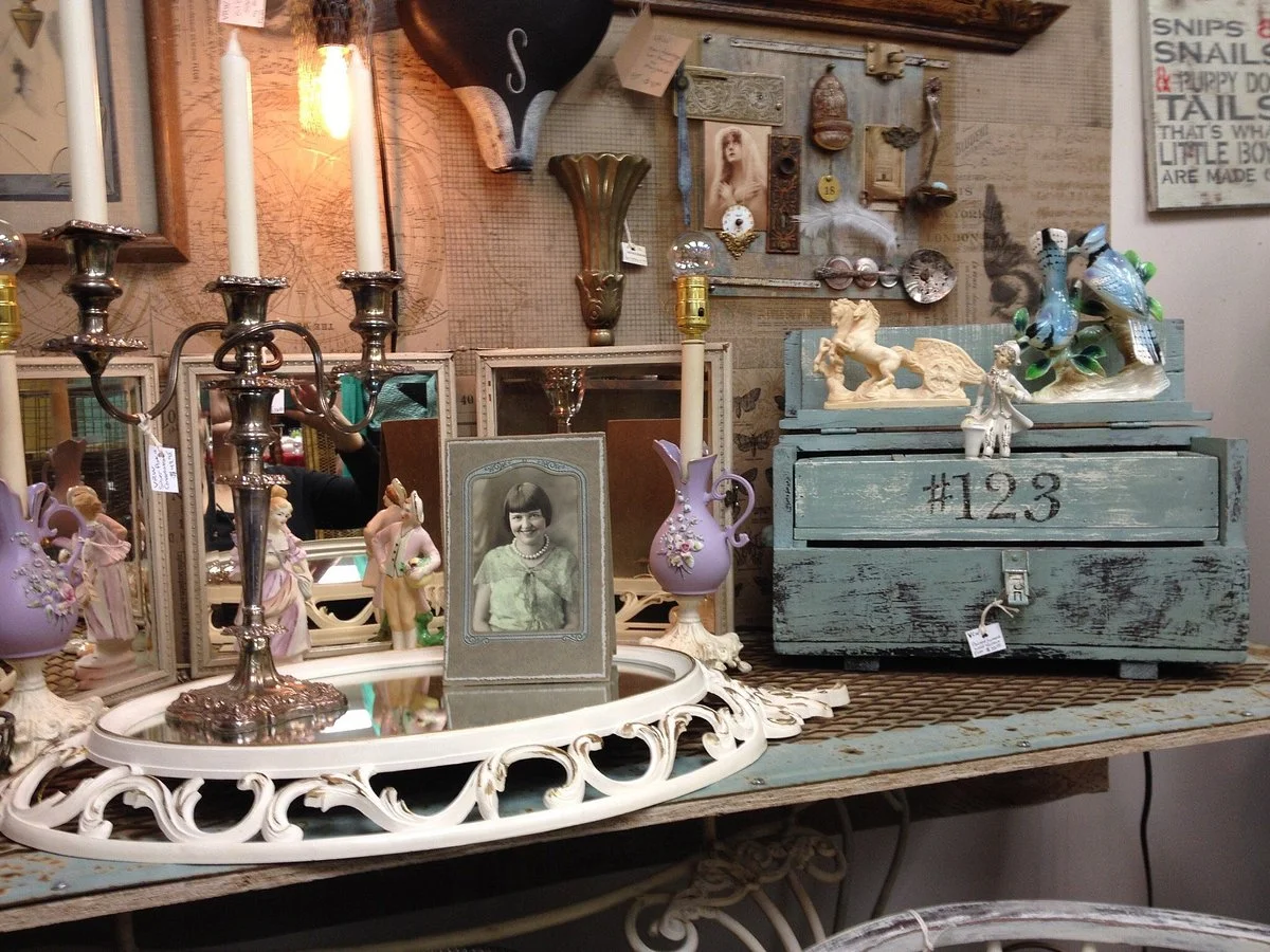 Fox Lake Country Antique Mall