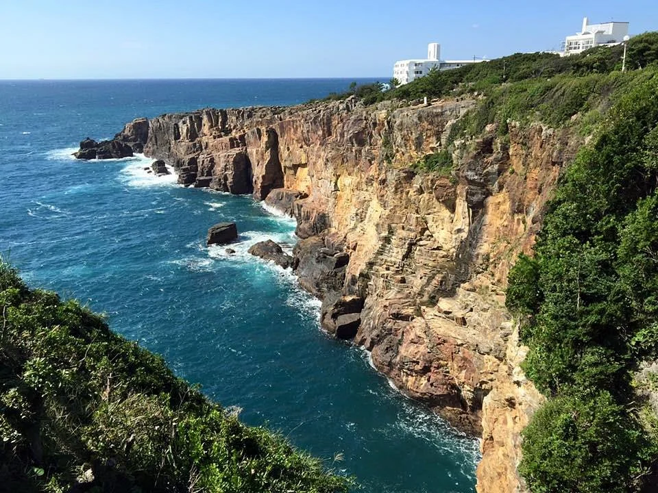 Sandambeki Rock Cliff